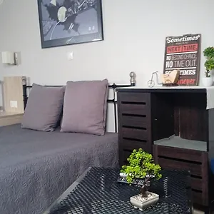Apartament Roses, Nea Michaniona